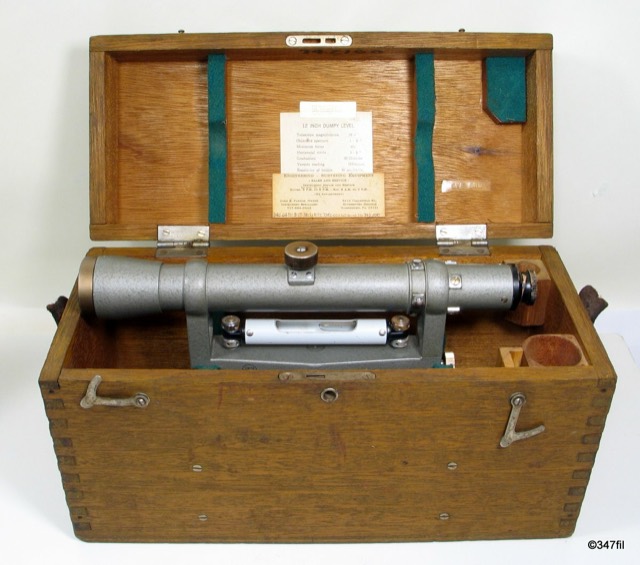Lietz (Sokkisha) Dumpy Level, Model 110, photograph 2