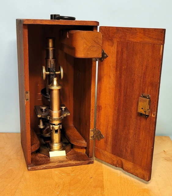 Ernst Leitz Wetzlar Stand IIa Microscope, No. 74142, photograph 5
