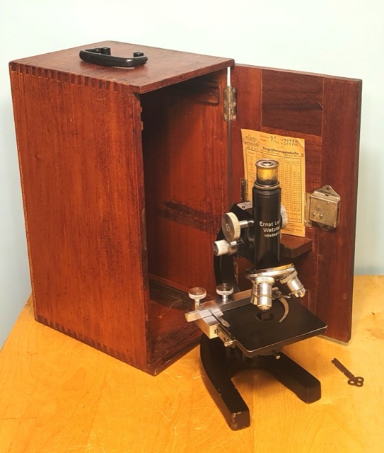 Ernst Leitz Wetzlar Model GT Microscope, No. 404910, photograph 4