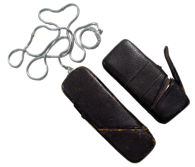 Minox B Subminiature Camera with Flash and Leather Case, photograph 11
