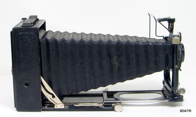 Voigtländer Avus 9 x 12 cm Folding Press Camera