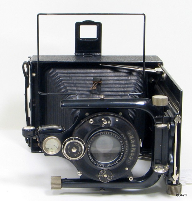 Voigtländer Avus 9 x 12 cm Folding Press Camera, photograph 4