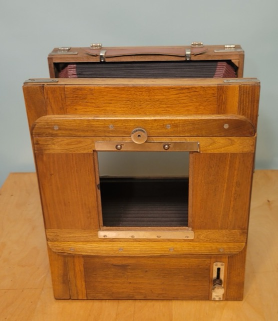 American 7 x 9 Wooden Field Camera with Leather Case, c. 1900, photograph 4