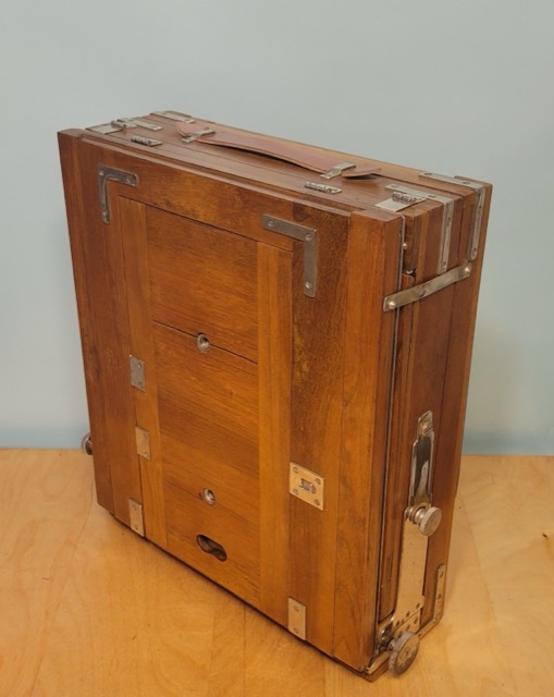 American 7 x 9 Wooden Field Camera with Leather Case, c. 1900, photograph 5