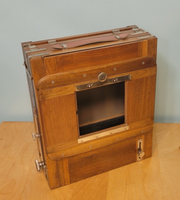 American 7 x 9 Wooden Field Camera with Leather Case, c. 1900, photograph 6