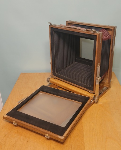 American 7 x 9 Wooden Field Camera with Leather Case, c. 1900, photograph 12