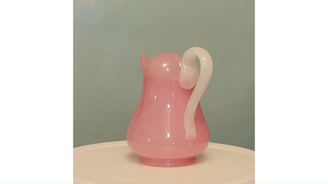 Pink and White Opaline Glass Creamer with Gilt Decoration, photograph 2