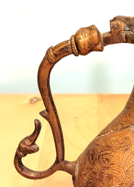 Mughal Cast Bronze Ewer (Aftaba) with Lion-Head Handle, photograph 6