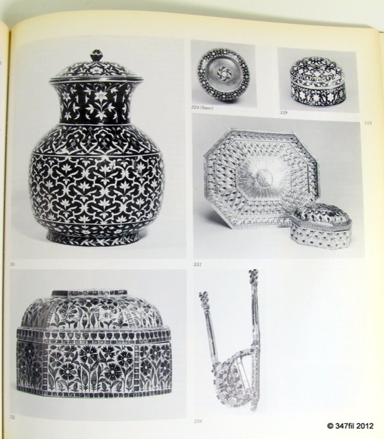The Indian Heritage: Court Life and Arts under Mughal Rule, photograph 3