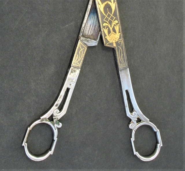 Ottoman Calligraphy Scissors, Gold Damascened with Silver Handles, photograph 4
