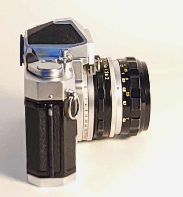 Nikon Nikkormat FT-N 35mm SLR Kit with Two Lenses, photograph 5