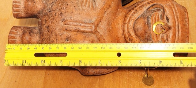 Nayarit Terracotta Figure with 24K Gold Ornaments, photograph 12