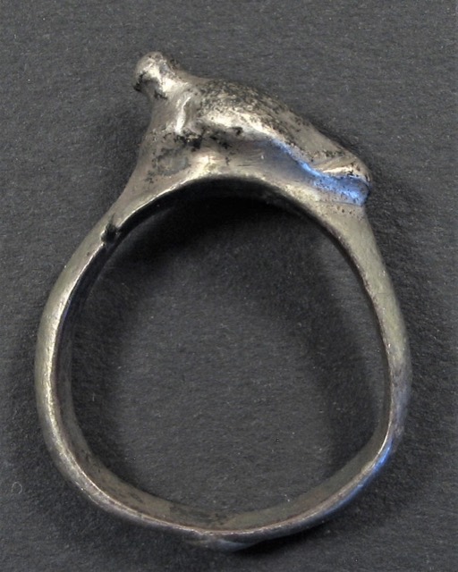 Seljuk Silver Ring with Perched Bird, 12th–14th Century, photograph 4