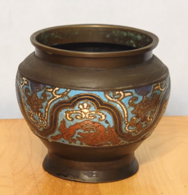 Chinese Cloisonné Vase with Dragon Motif, photograph 5