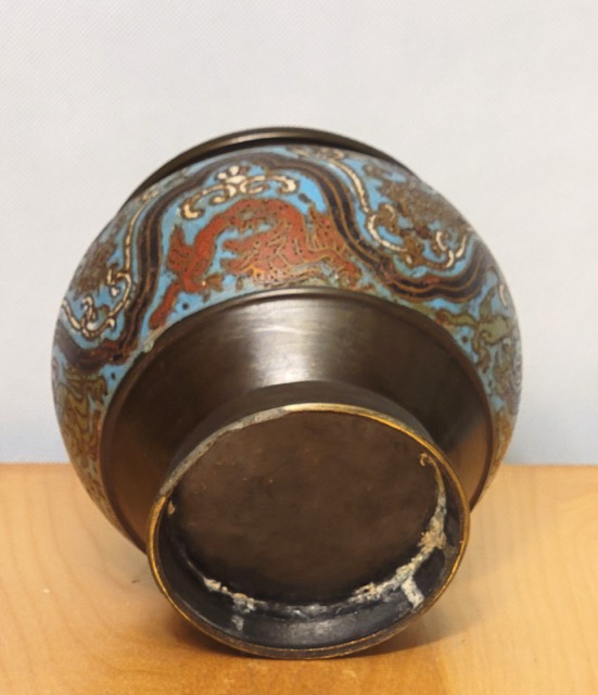 Chinese Cloisonné Vase with Dragon Motif, photograph 6