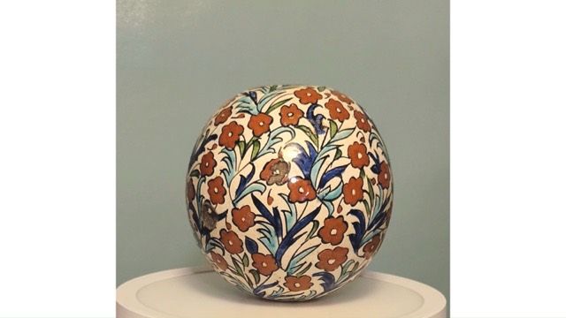 Kütahya Spherical Mosque Hanging Ornament, photograph 2