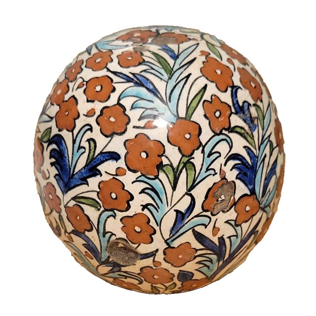 Kütahya Spherical Mosque Hanging Ornament, photograph 4