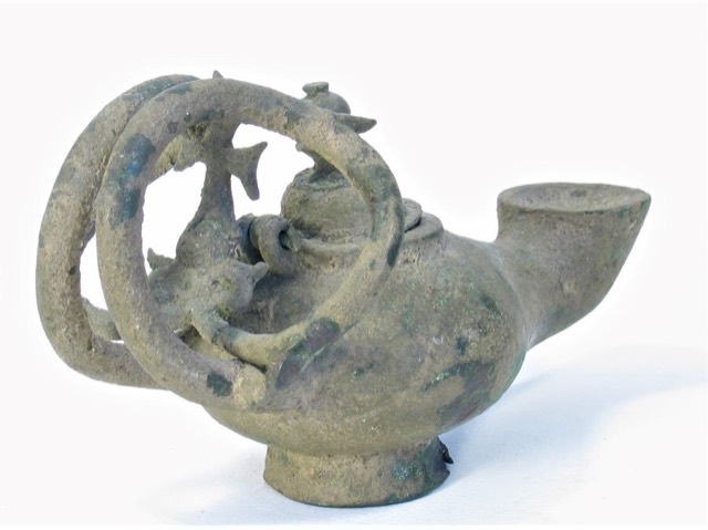Byzantine Bronze Oil Lamp with Orthodox Cross, photograph 6