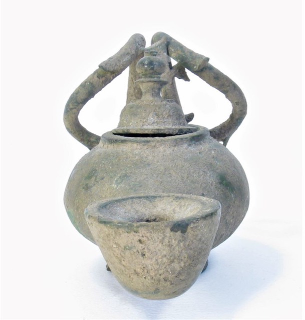 Byzantine Bronze Oil Lamp with Orthodox Cross, photograph 7