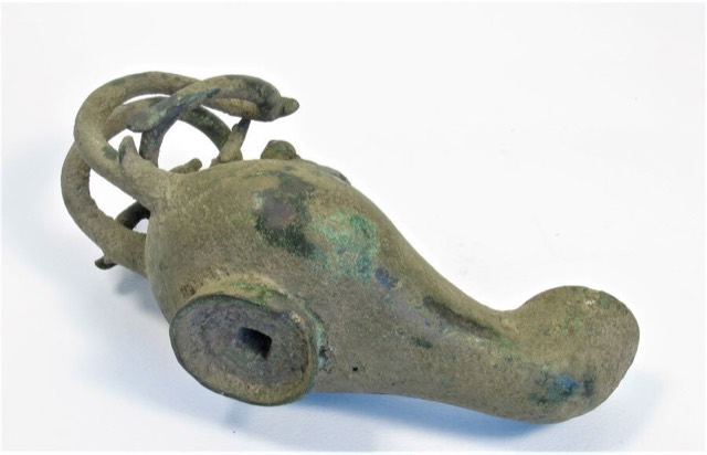 Byzantine Bronze Oil Lamp with Orthodox Cross, photograph 9