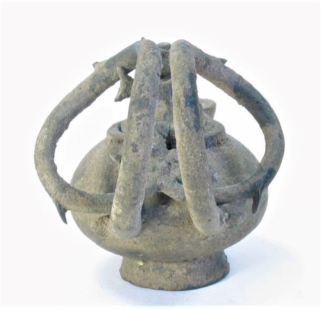 Byzantine Bronze Oil Lamp with Orthodox Cross, photograph 12