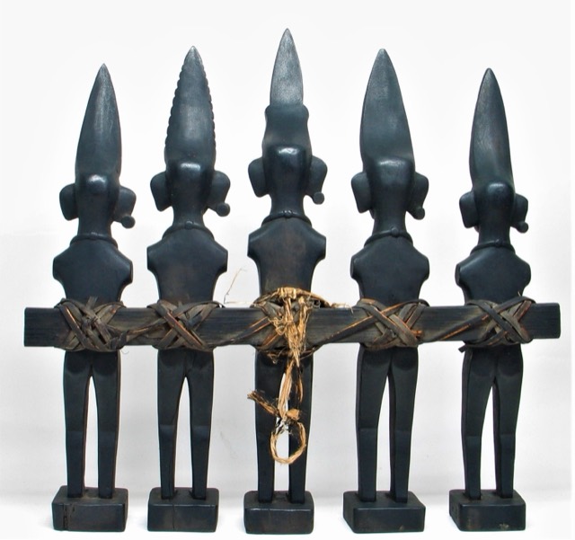 Nias Adu Ancestor Figure Grouping, photograph 4