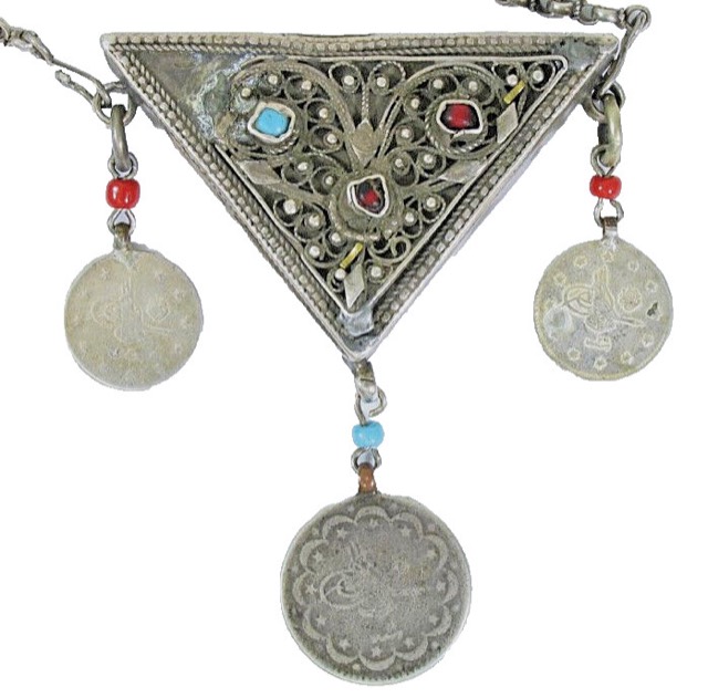 Ottoman Silver Amulet Necklace with Tugra Seal, photograph 3