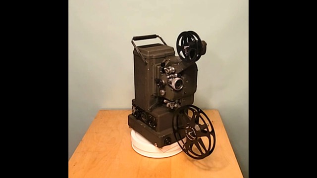 Paillard Bolex G816 Projector with Kern-Paillard Lenses, photograph 2