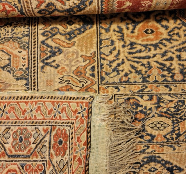 Antique Gordes Prayer Rug (Seccade), Western Anatolia, photograph 7