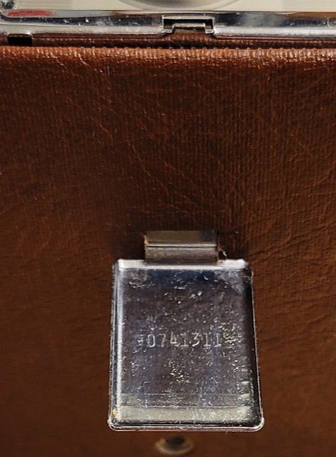Polaroid Land Camera Model 95 with Fitted Case, photograph 6
