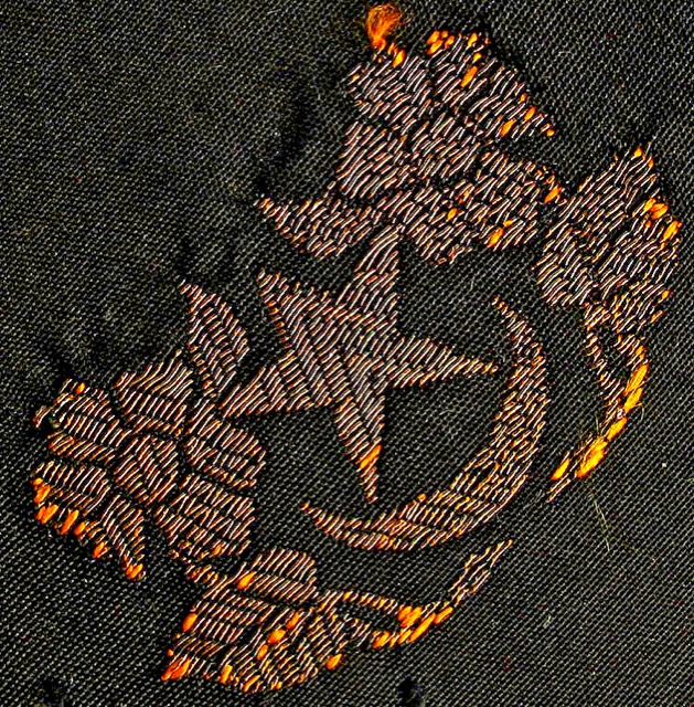 Ottoman Silk Textile Fragment with Gilt Silver Embroidery, photograph 2